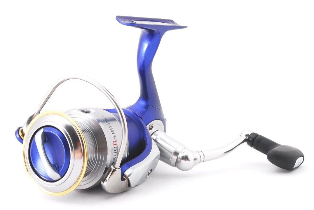 Нижняя крышка корпуса daiwa certate 06 2500r custom деталь под номером 56 