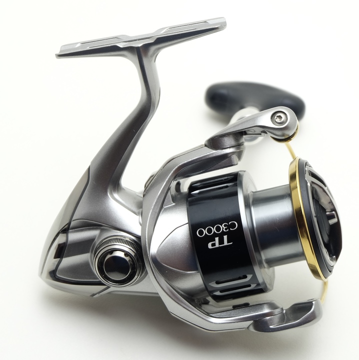 Катушка спиннинговая shimano twinpower 15 c3000(та же 2500 только глубже и шпуля и больше дисков фрикциона) суперцена!