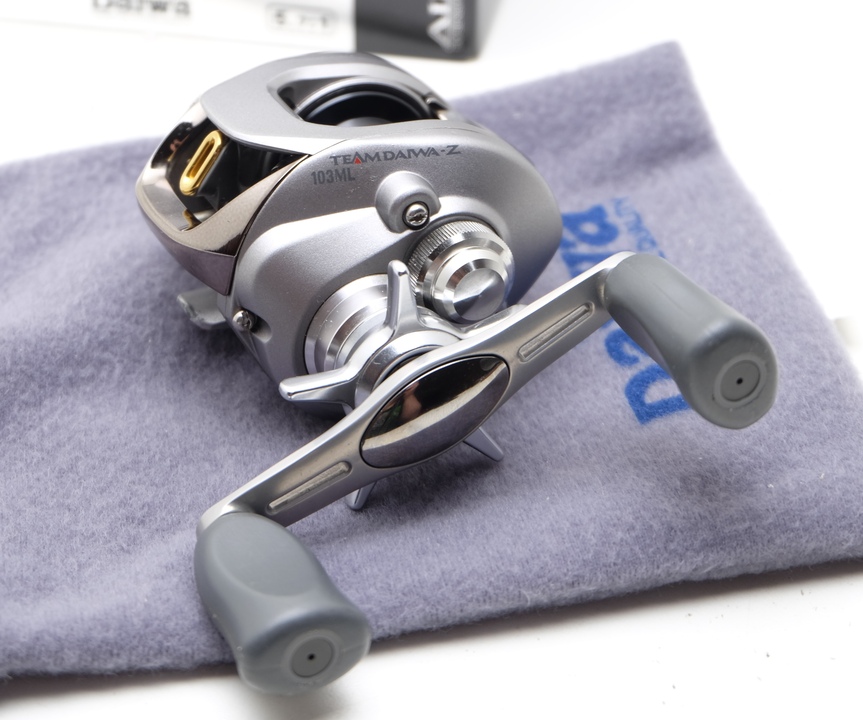 Катушка мультипликаторная daiwa td-z 103ml c коробкой,чехлом