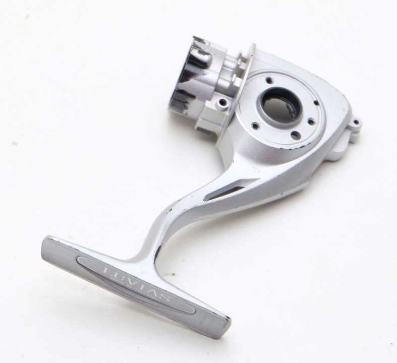 Корпус с переключателем daiwa luvias 07 2500r деталь на схеме № 61, 65-67