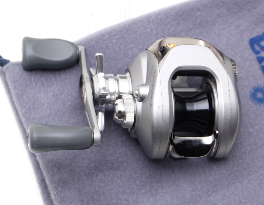 Катушка мультипликаторная daiwa td-z 103ml c коробкой,чехлом