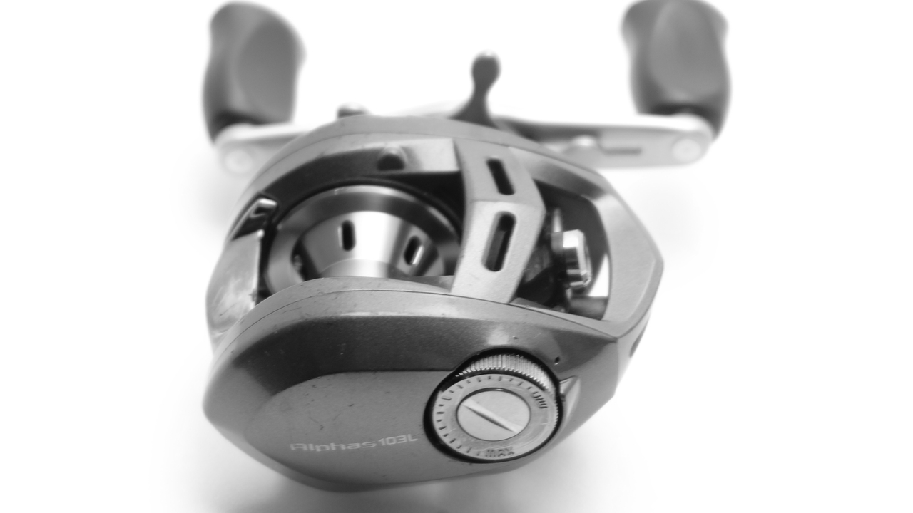 Катушка мультипликаторная daiwa alphas 103l type-f Катушка мультипликаторная daiwa alphas 103l type-f