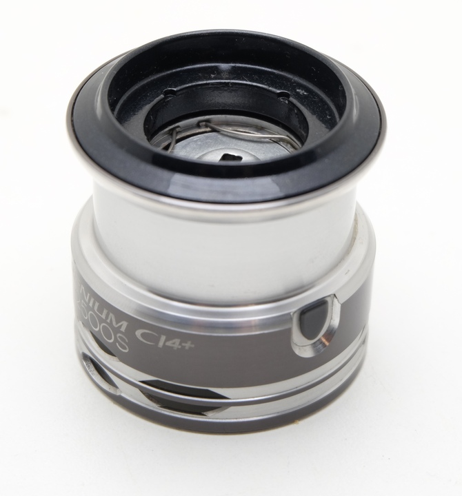 Шпуля shimano rarenium 12 ci4 2500s