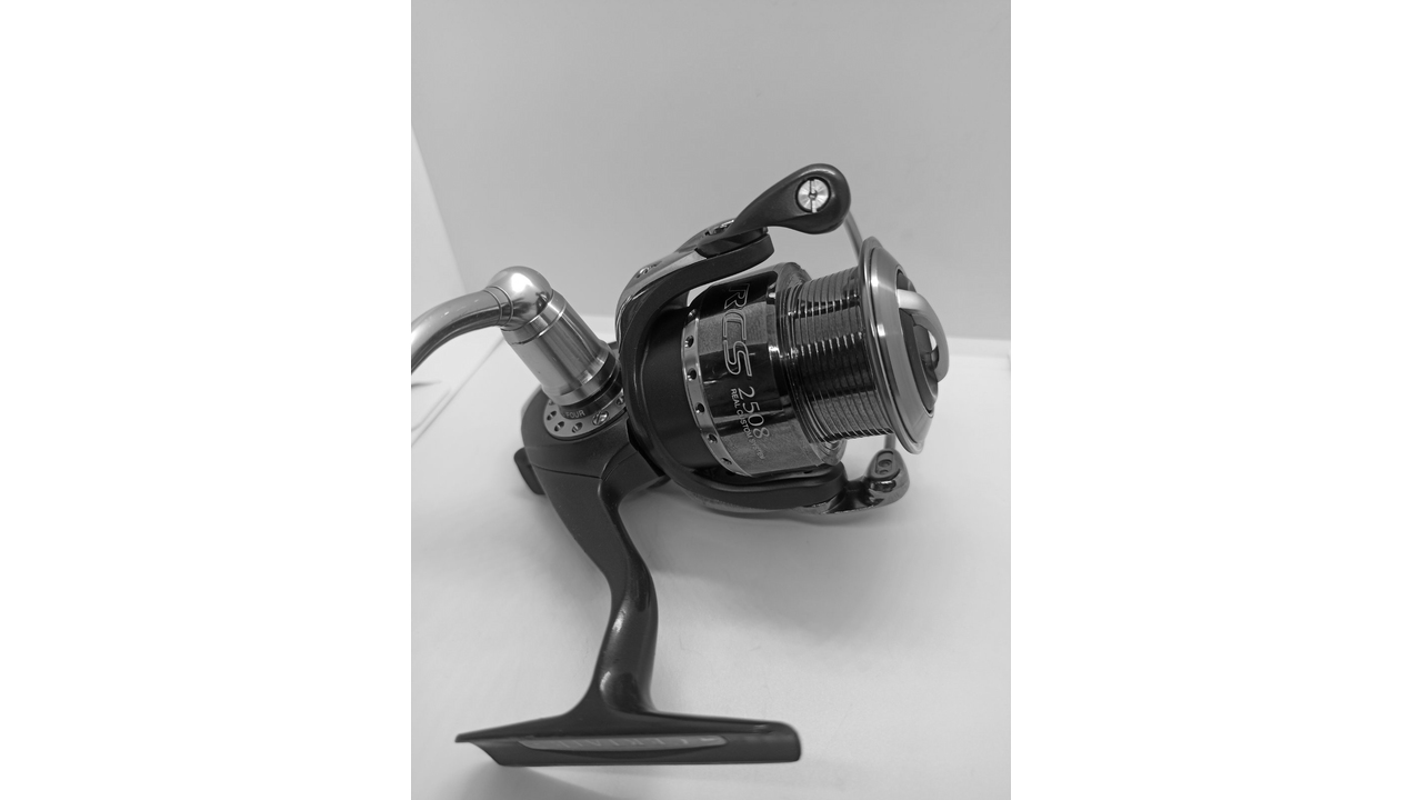 Катушка daiwa certate 2500 с гипер парой