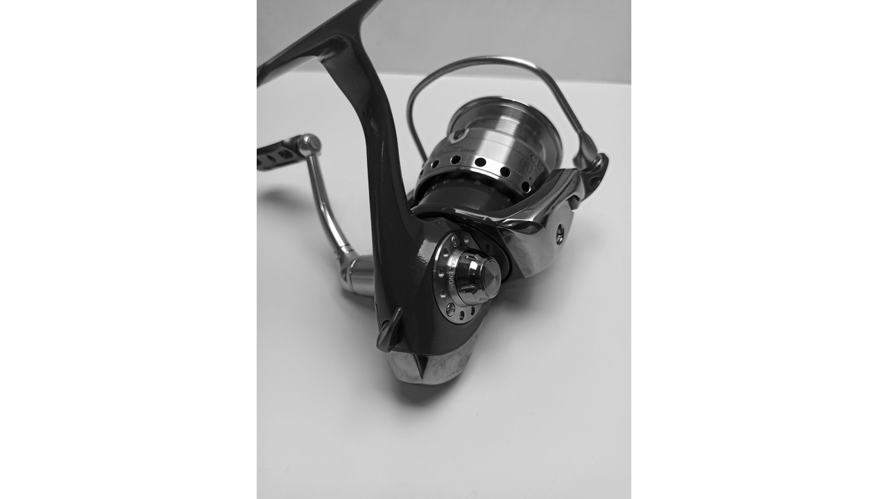 Катушка спиннинговая daiwa certate 04 3000 custom body