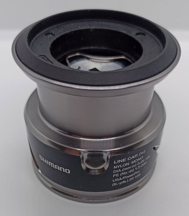 Шпуля shimano stradic 15 4000m 