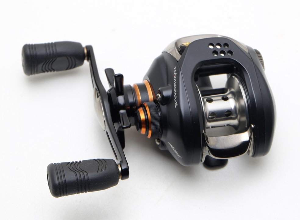 Катушка мультипликаторная daiwa td-z bbs left hand в идеале!