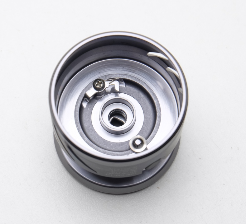 Шпуля shimano stradic 15 c3000/2500 Шпуля shimano stradic 15 c3000/2500