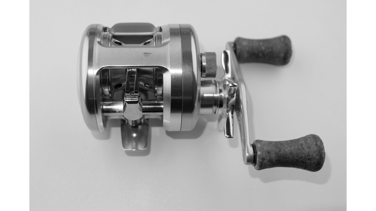 Мультипликаторная катушка daiwa millionaire cv-z 105 l                    