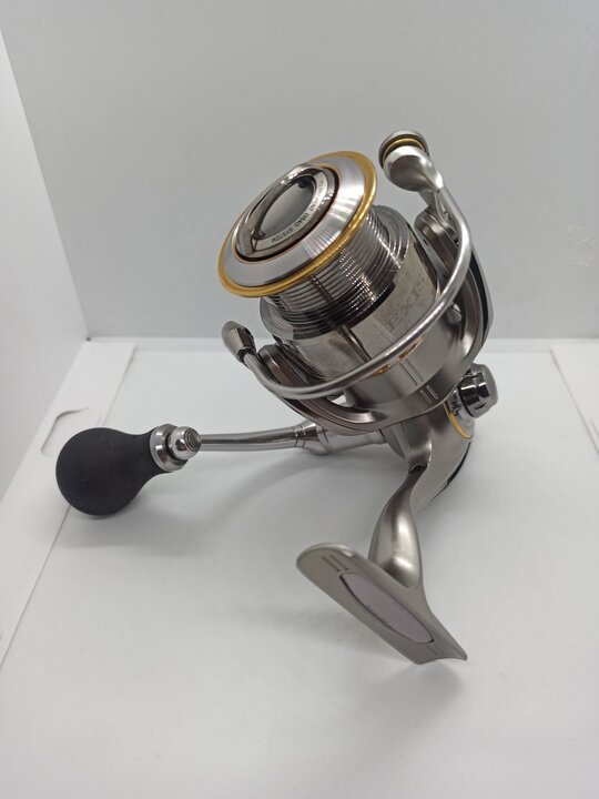 Катушка спиннинговая daiwa exist 05 2508r