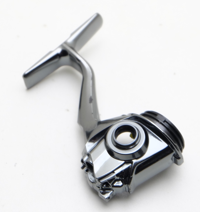 Корпус shimano stella 14 2500s деталь на схеме 72, 103, 144 Корпус shimano stella 14 2500s деталь на схеме 72, 103, 144