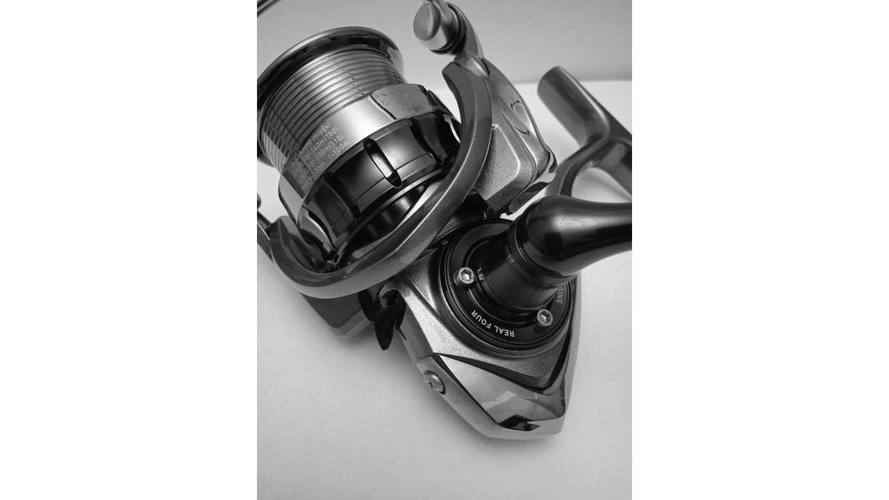 Катушка спиннинговая daiwa luvias 15 2506h