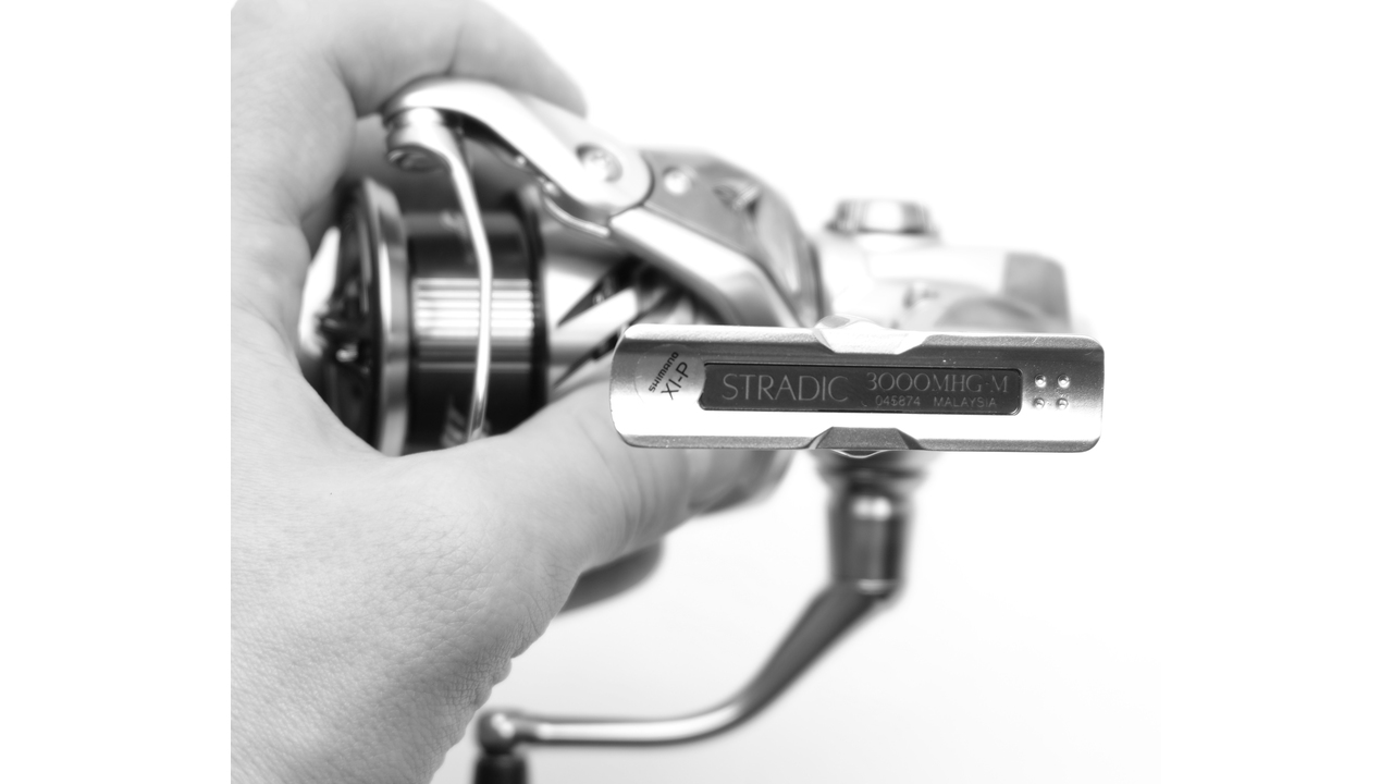 Катушка спиннинговая shimano stradic 23 3000mhg новая Катушка спиннинговая shimano stradic 23 3000mhg новая