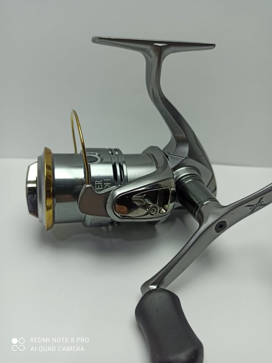 Катушка спиннинговая shimano twinpower 11 c3000sdh Катушка спиннинговая shimano twinpower 11 c3000sdh