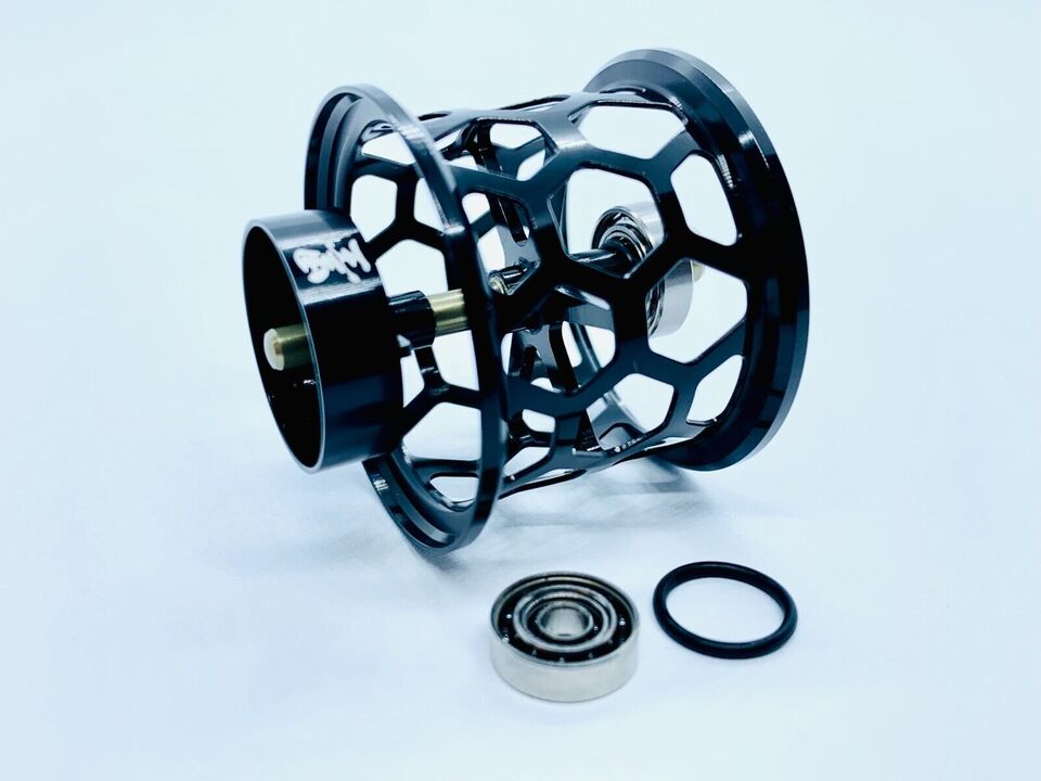 Шпуля amo daiwa bfs honeycomb spool + !!! 2 way bearings kit !!! / d.34/ steez / t3 black