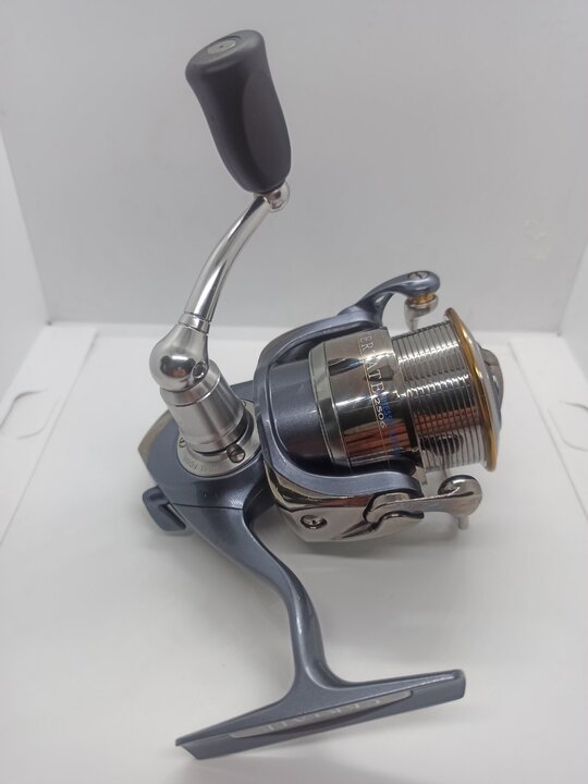 Катушка спиннинговая daiwa finesse custom 2506