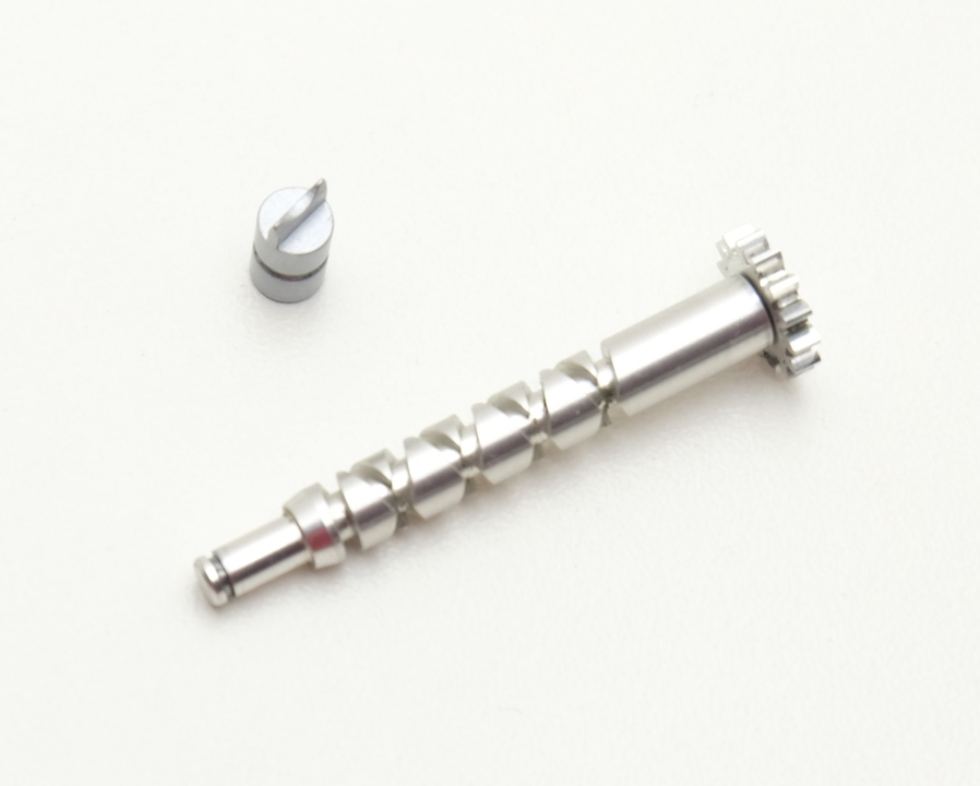 Бесконечник с бегунком worm shaft assembly and line guide pawl  daiwa t3 1016h-tw деталь на схеме под номером 74 и 80