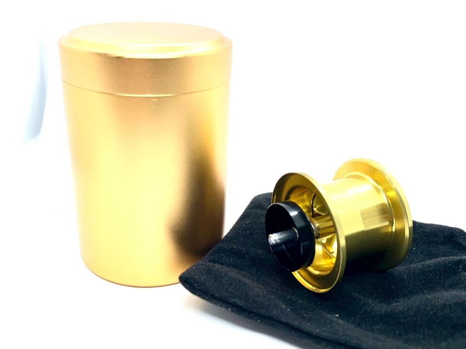Шпуля для мультипликаторных катушек daiwa 21 alphas sv / premium spool gold Шпуля для мультипликаторных катушек daiwa 21 alphas sv / premium spool gold