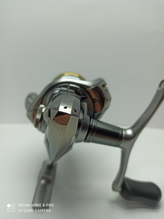 Катушка спиннинговая shimano twinpower 11 c3000sdh Катушка спиннинговая shimano twinpower 11 c3000sdh