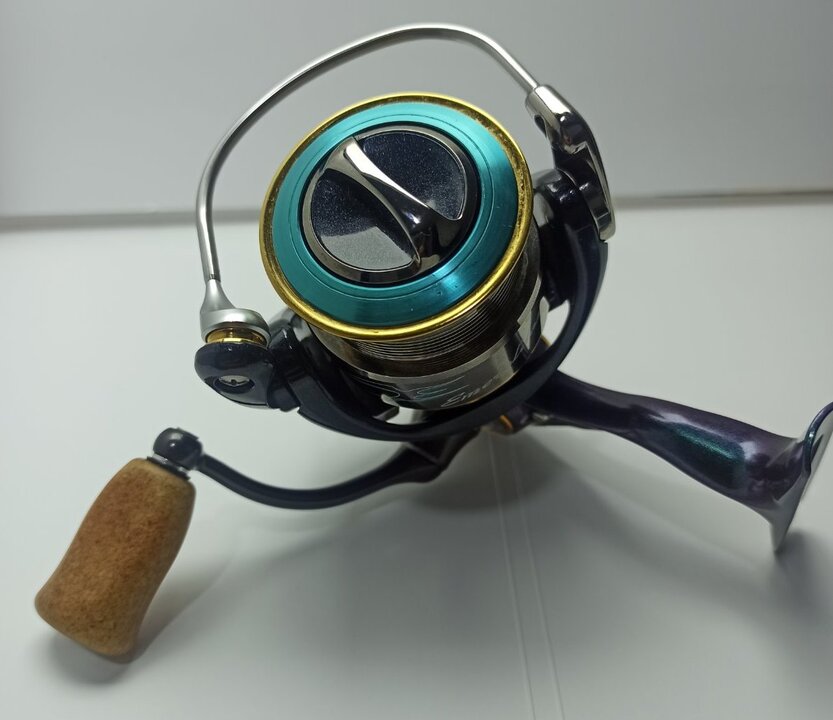 Катушка спиннинговая daiwa emeraldas 15 air 2508 pe-h