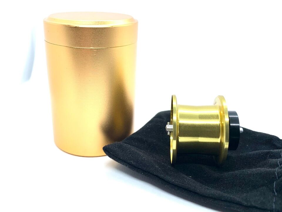 Шпуля для мультипликаторных катушек daiwa 21 alphas sv / premium spool gold Шпуля для мультипликаторных катушек daiwa 21 alphas sv / premium spool gold